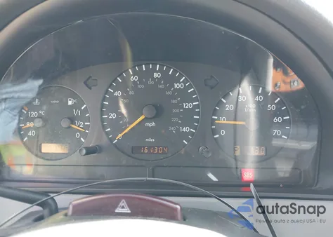 2002 Mercedes-Benz Ml 320 z USA, uszkodzony, nr VIN 4JGAB54E82A347151